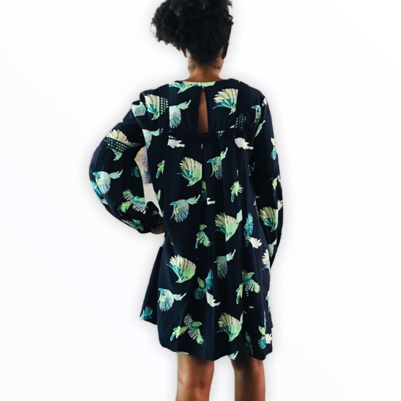 Crown & Ivy Boho Long Sleeve Tropical Bird Dress - Picture 2 of 10